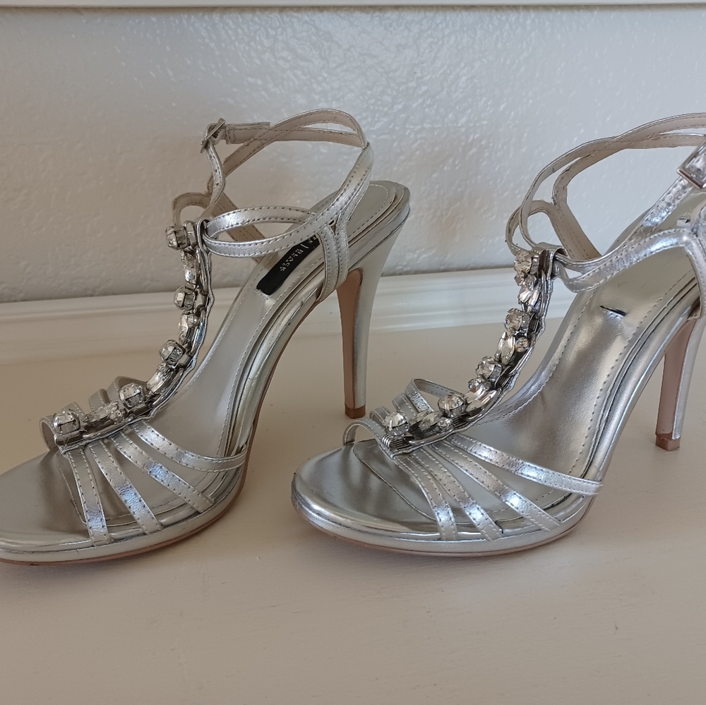 White House Black Market Silver Laurel heels